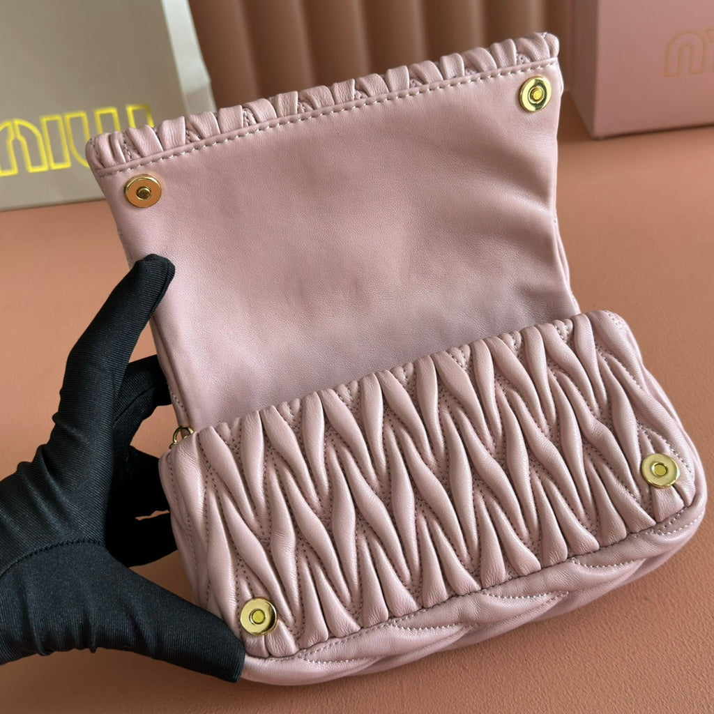 Miu Miu 26S Matelasse Mini Bag 18 in Pink Calfskin Gold Hardware