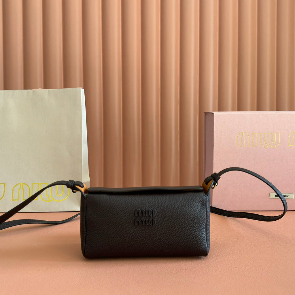 Miu Miu 26S Pouch Bag 18 in Black Calfskin Gold Hardware