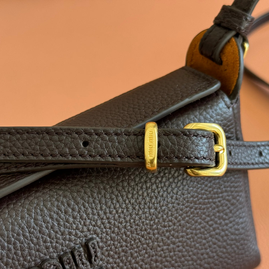 Miu Miu 26S Pouch Bag 18 in Black Calfskin Gold Hardware