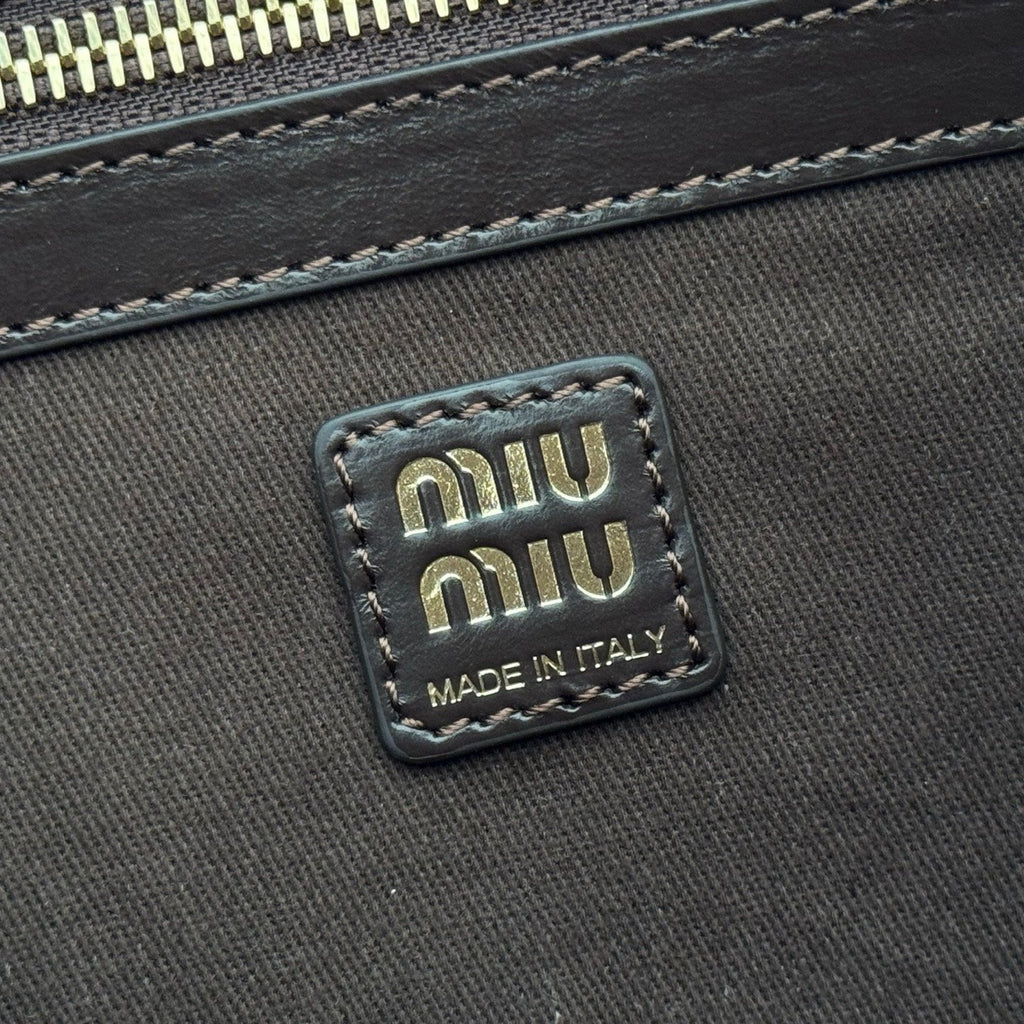 Miu Miu 26S Ivy 40 Tote in Dark Brown Patent Calfskin