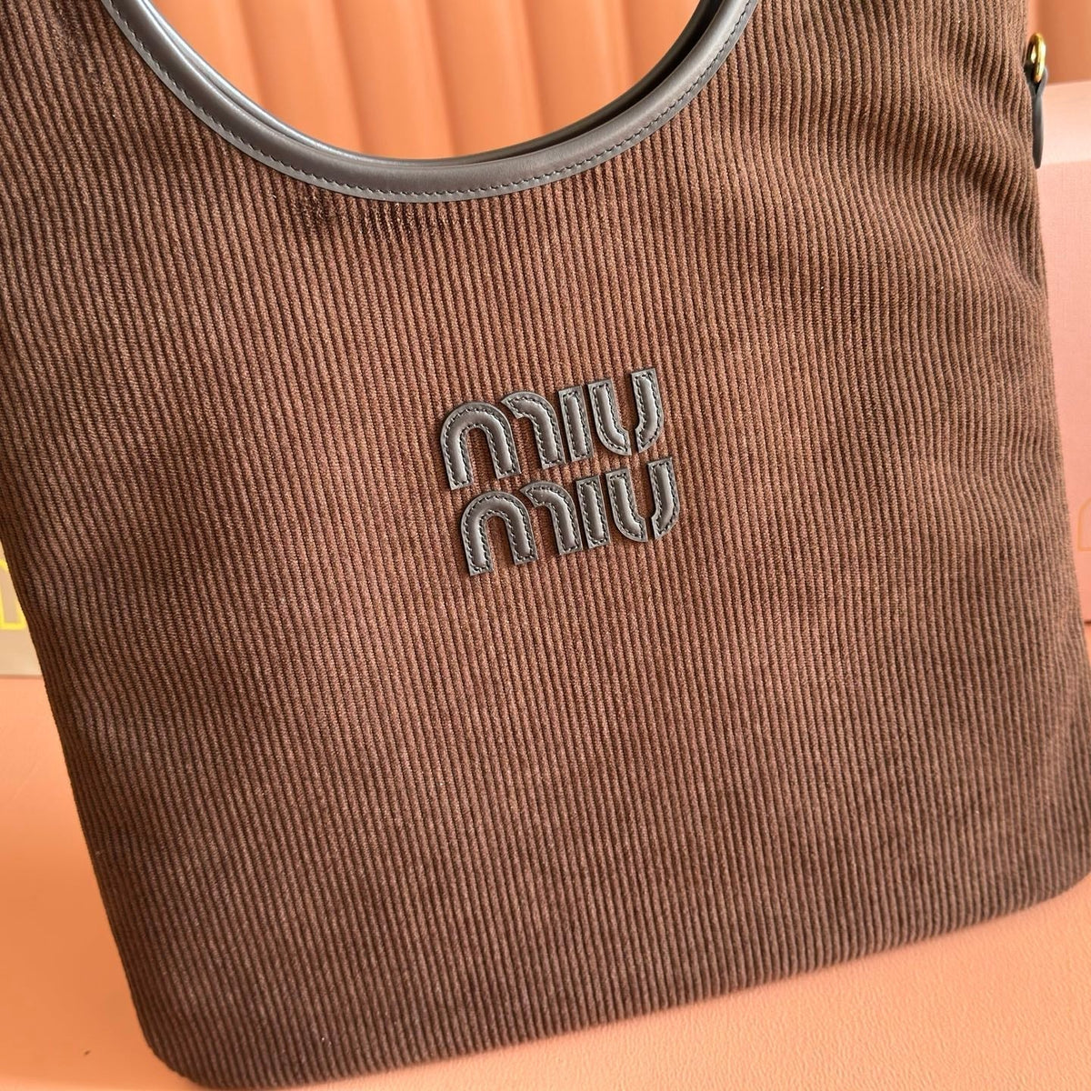 Miu Miu 26S Ivy 40 Tote in in Chocolate Brown Canvas and Black Calfskin