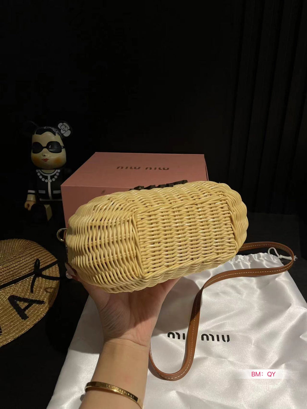 Wander 25 Wicker Bag in Tan/Caramel Rattan