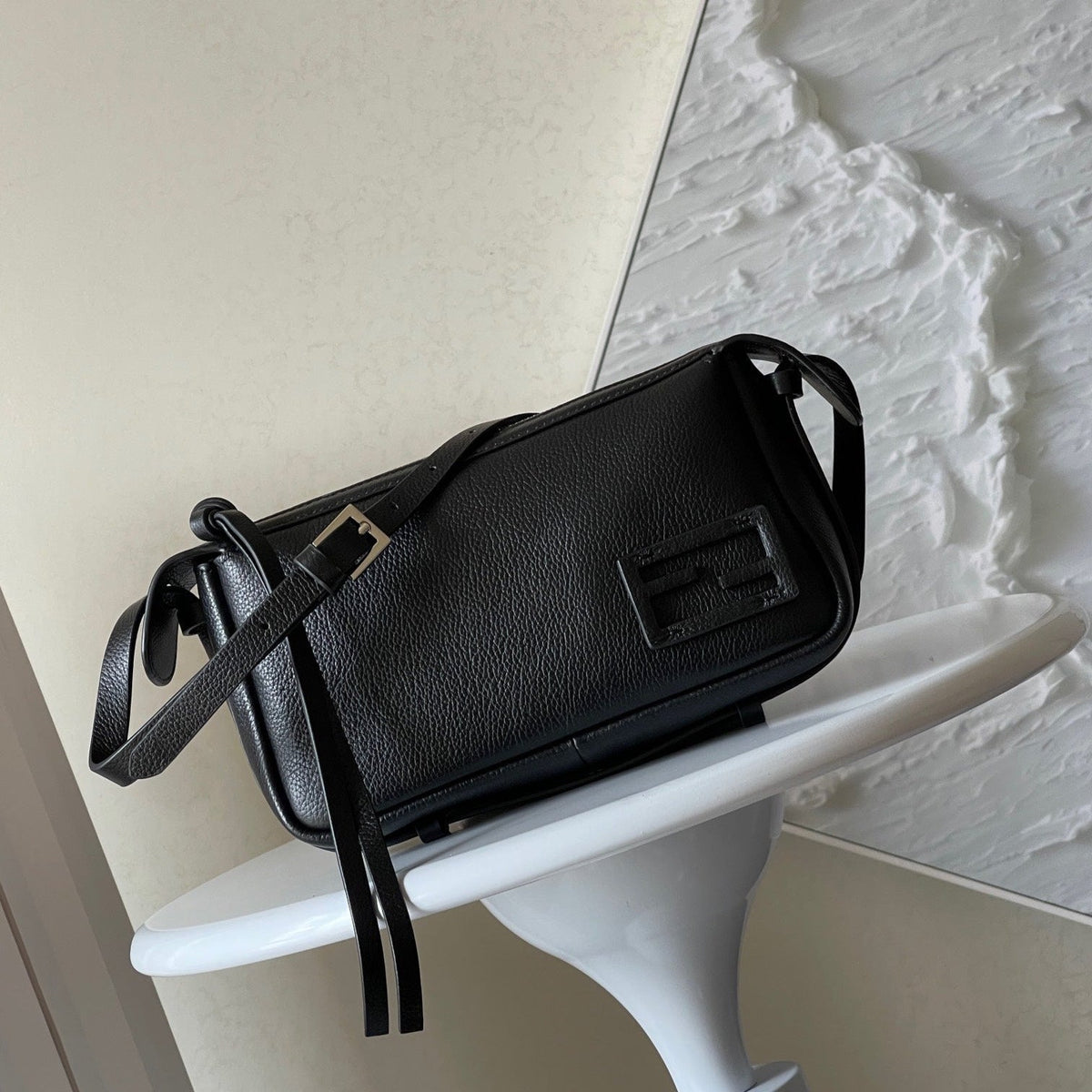 Fendi Simply Mini 22 in Black Grained Calfskin Bag