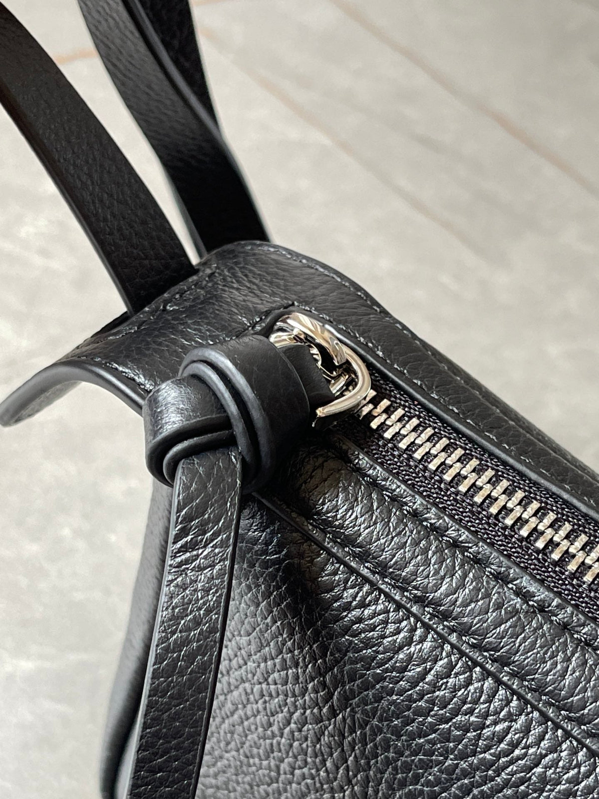 Fendi Simply Mini 22 in Black Grained Calfskin Bag