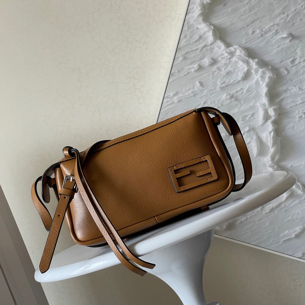 Fendi Simply Mini 22 in Bronze Brown Grained Calfskin Bag