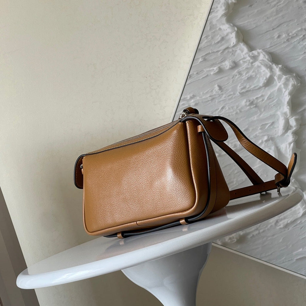 Fendi Simply Mini 22 in Bronze Brown Grained Calfskin Bag