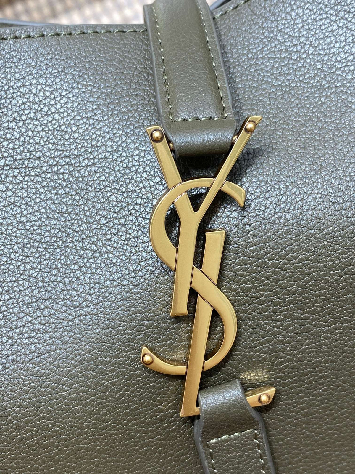 Saint Laurent Le 5 À 7 Small Supple 22 in Dark Green Calfskin Gold Buckle Bag
