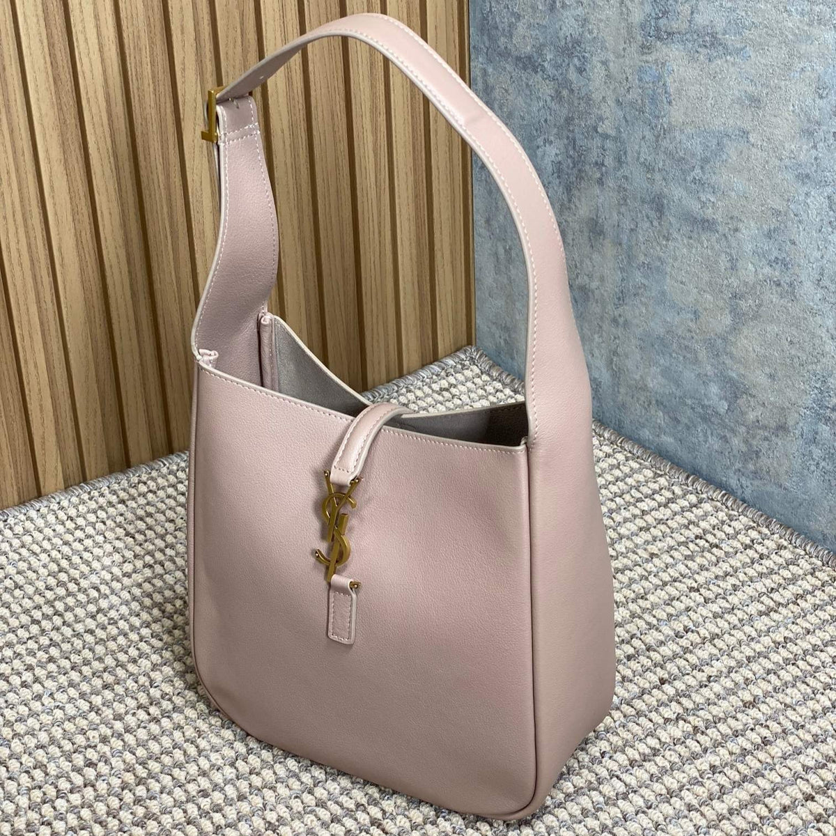 Saint Laurent Le 5 À 7 Small Supple 22 in Babby Pink Calfskin Gold Buckle Bag
