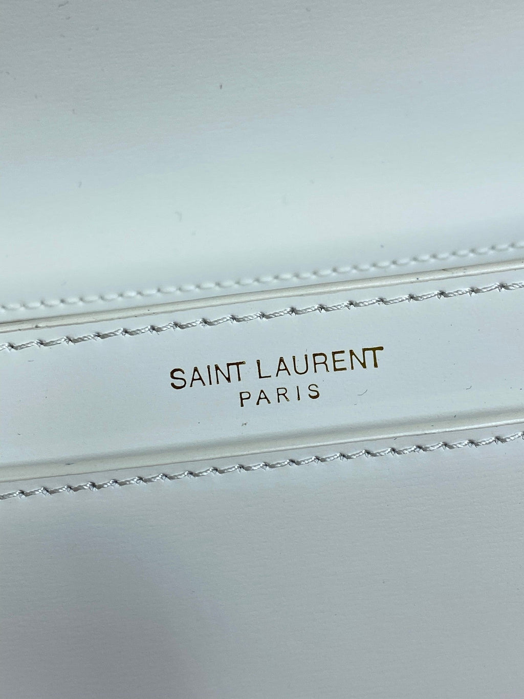 Saint Laurent Voltaire in Box Shoulder Bag 21 in White Calfskin Gold Metallic