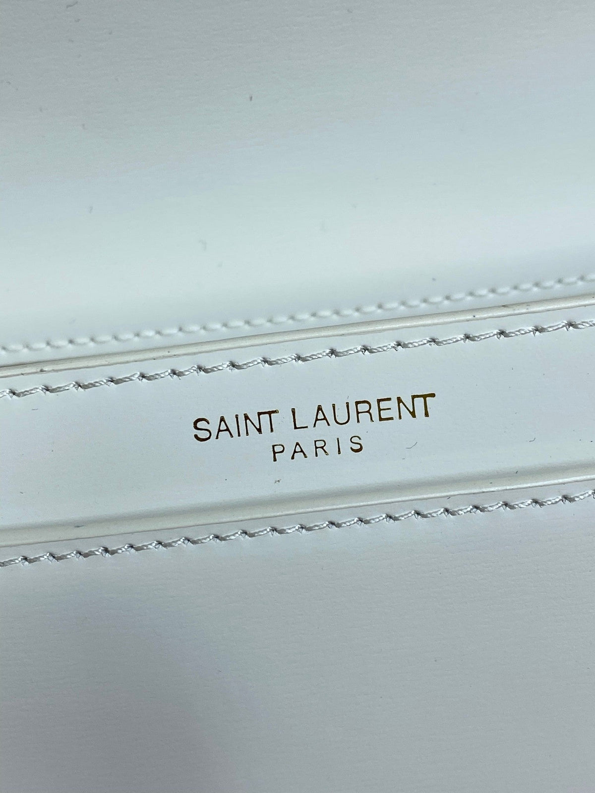 Saint Laurent Voltaire in Box Shoulder Bag 21 in White Calfskin Gold Metallic