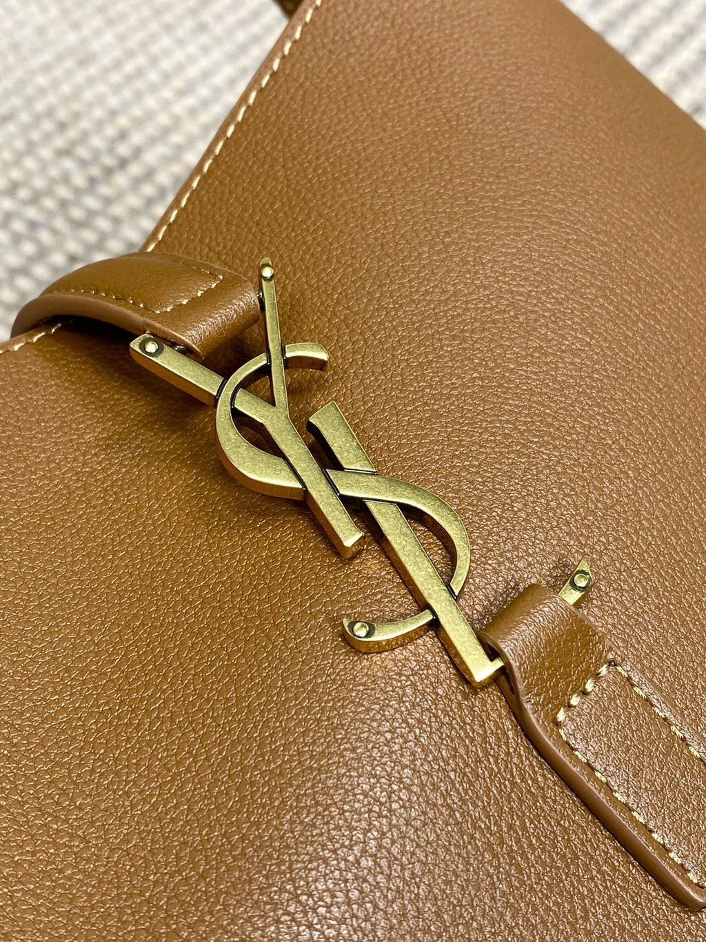 Saint Laurent Le 5 À 7 Small Supple 22 in Tortilla Brown Calfskin Gold Buckle Bag
