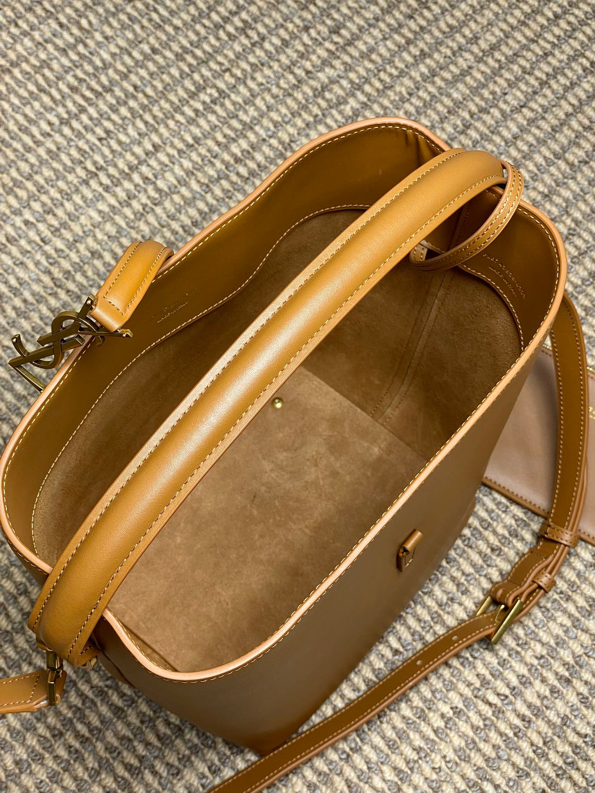 Saint Laurent Le 37 Medium Bucket Bag 25 in Tortilla Brown Calfskin Gold Hardware