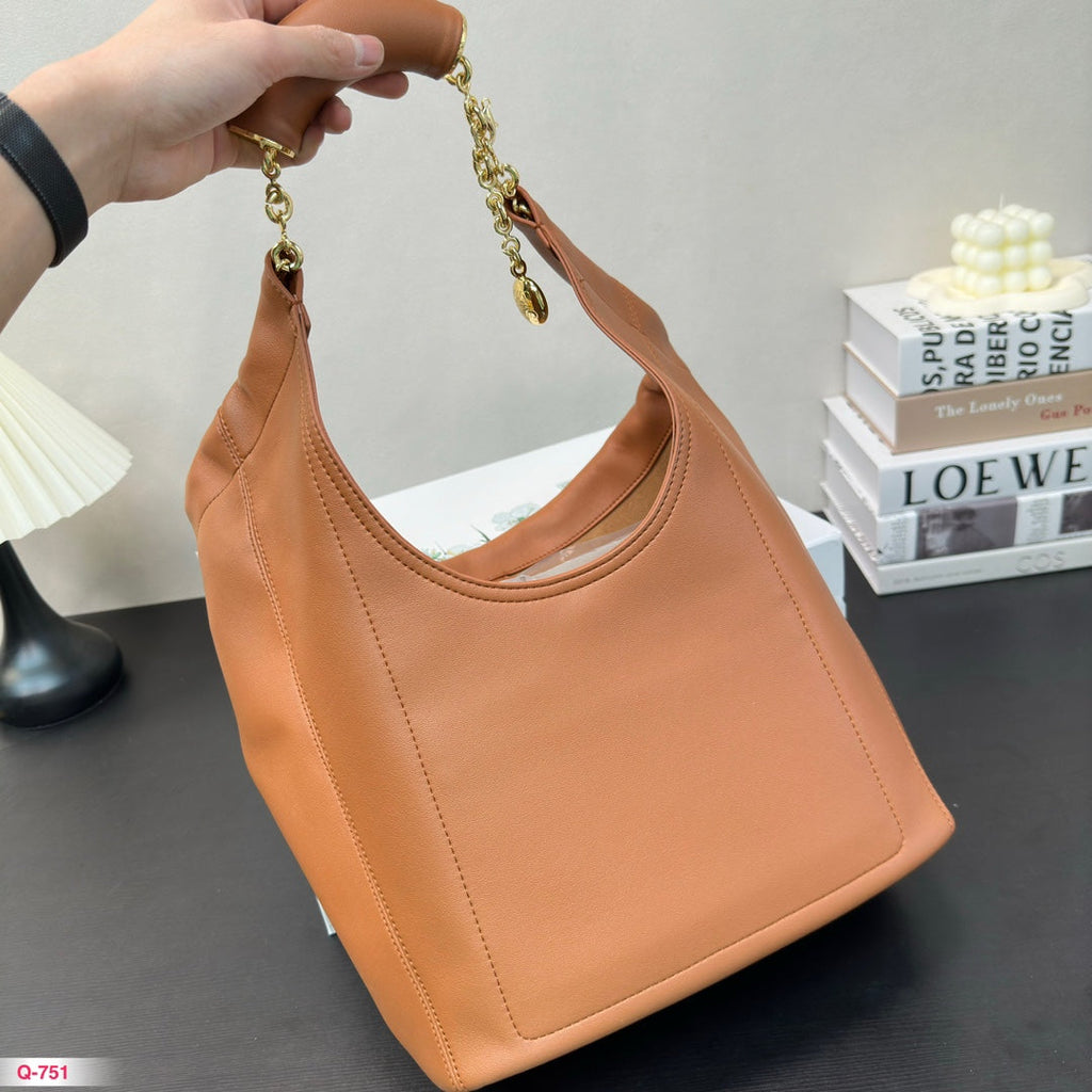 Loewe Small Squeeze 34 Bag in Oak Nappa Lambskin