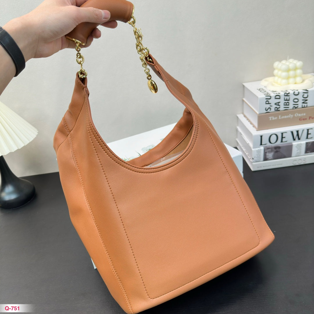 Loewe Small Squeeze 34 Bag in Oak Nappa Lambskin