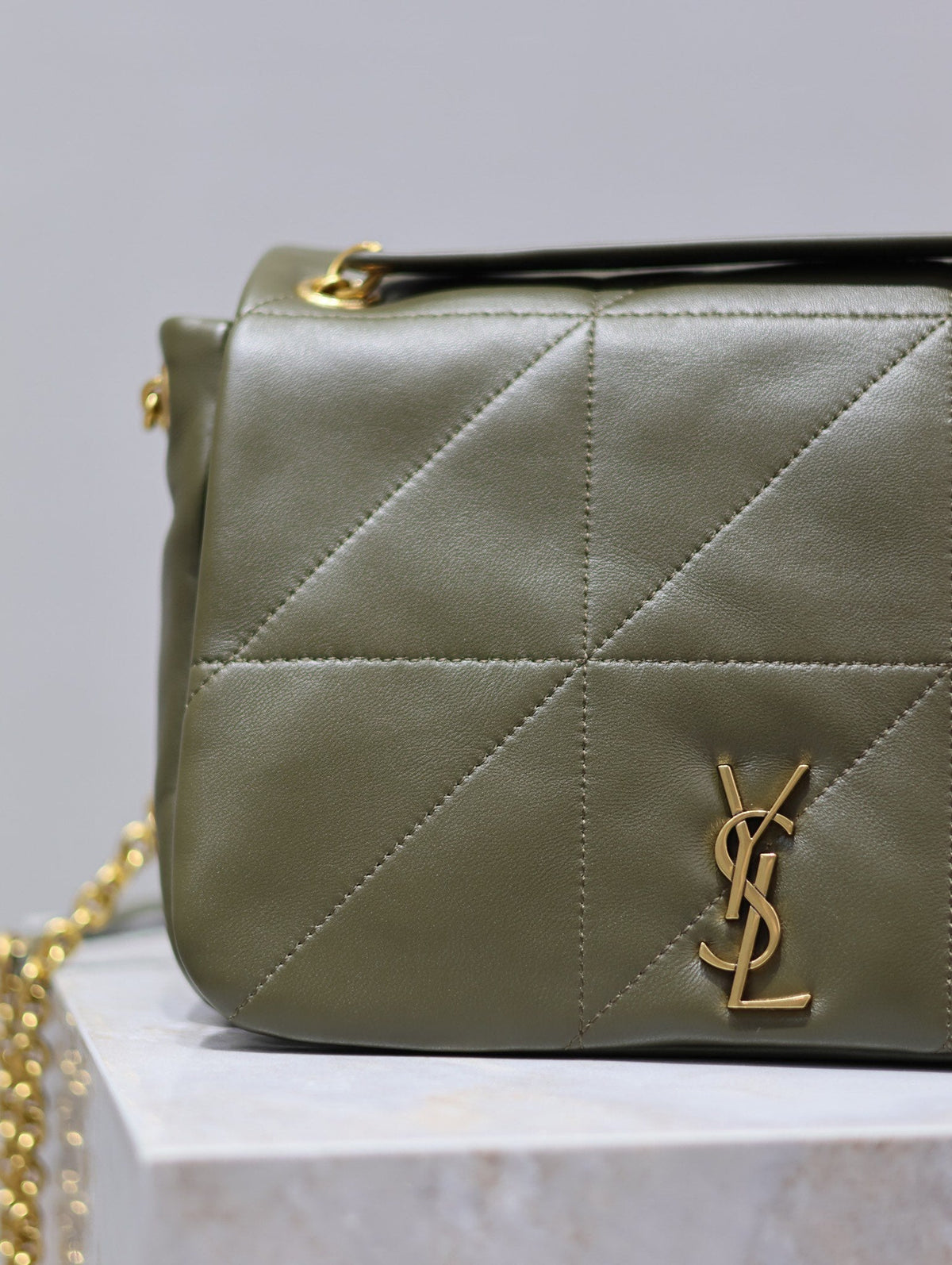 Saint Laurent 25S Jamie 25 in Light Musk Lambskin Gold Hardwre Bag