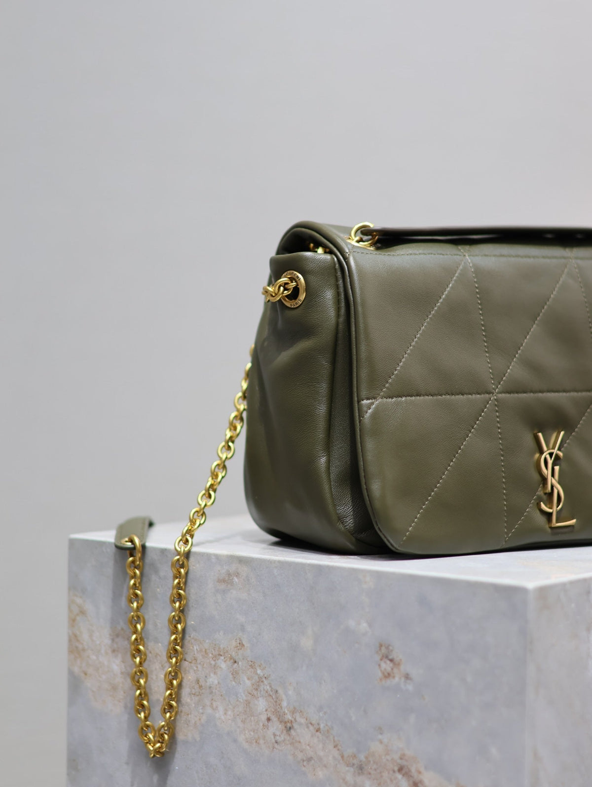 Saint Laurent 25S Jamie 25 in Light Musk Lambskin Gold Hardwre Bag