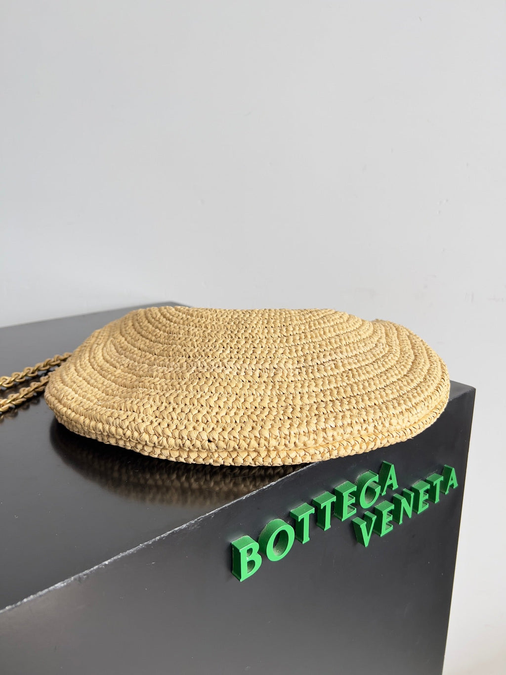 Bottega Veneta Sardine Chain 33 in Natural Raffia Bag
