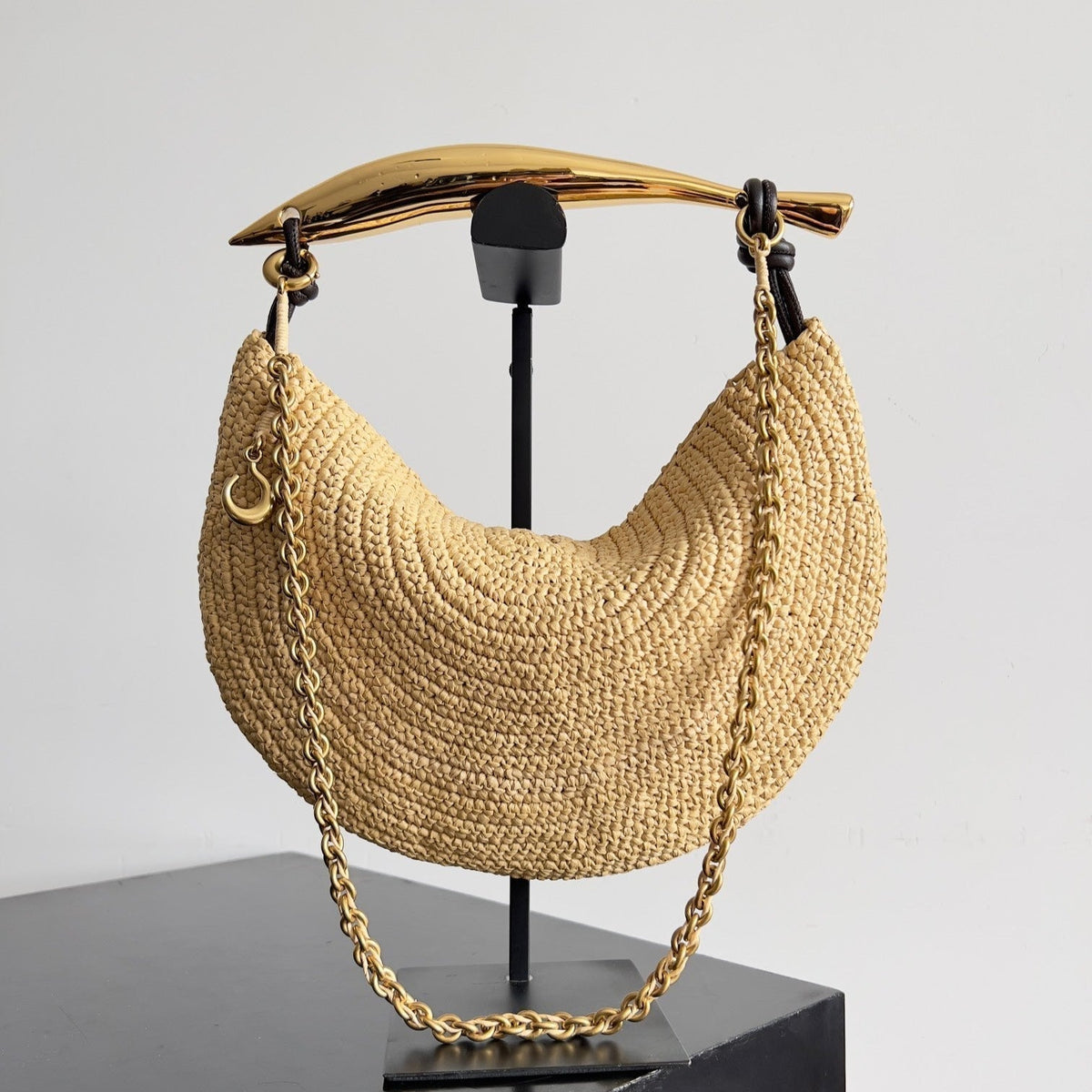 Bottega Veneta Sardine Chain 33 in Natural Raffia Bag
