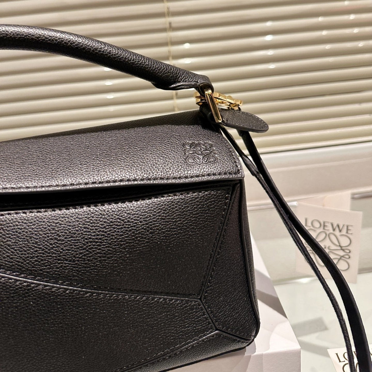 Loewe Medium 25 Puzzle Bag in Black Grained Calfskin