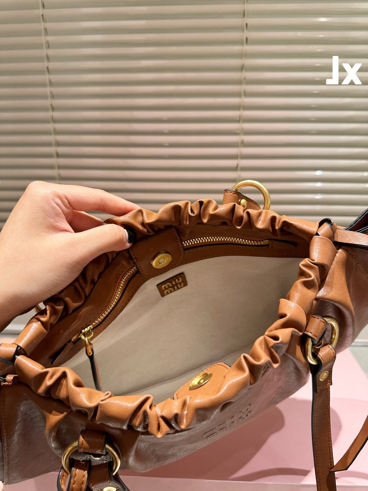 Nappa 42 Bag in Oak Leather