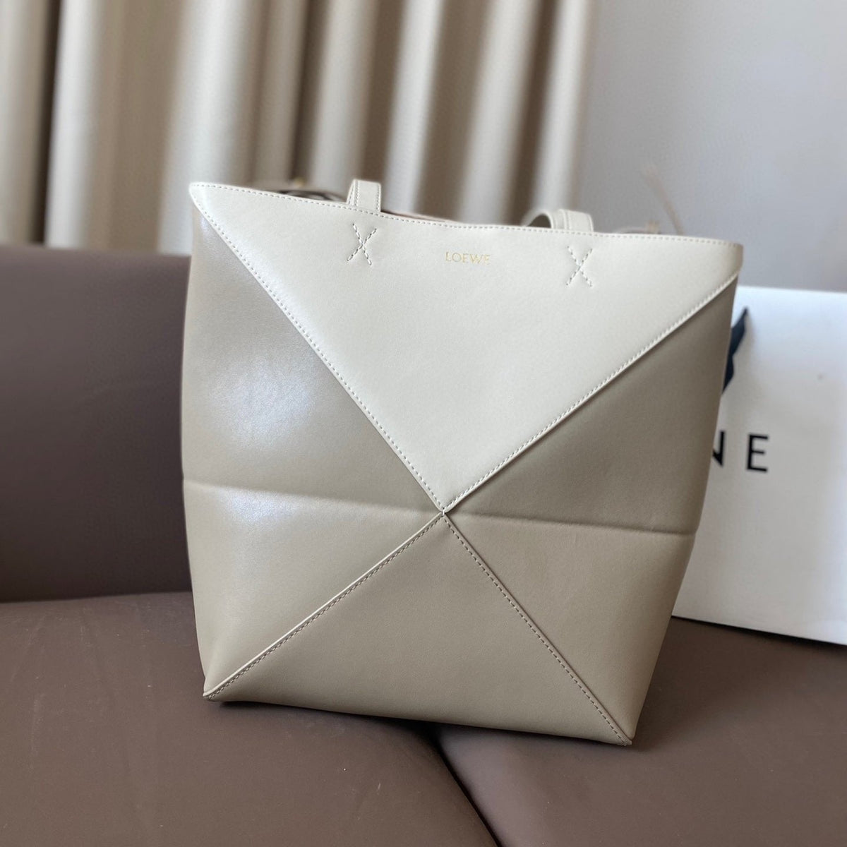 Loewe 32 Medium Puzzle Fold Tote in White Mix Pastel Grey Shiny Calfskin