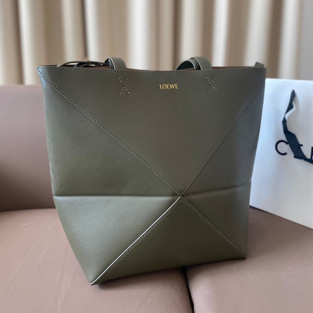 Loewe 32 Medium Puzzle Fold Tote in Dark Khaki Green Shiny Calfskin
