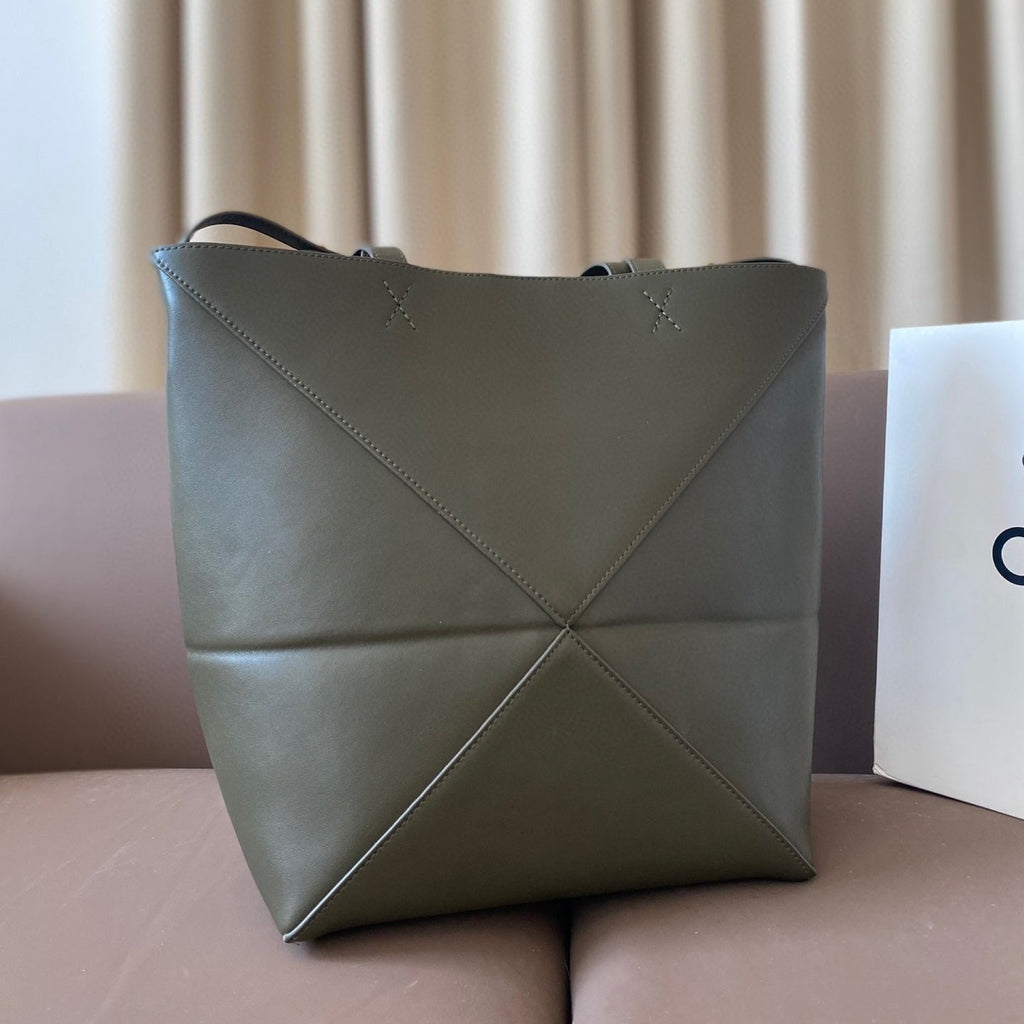 Loewe 32 Medium Puzzle Fold Tote in Dark Khaki Green Shiny Calfskin