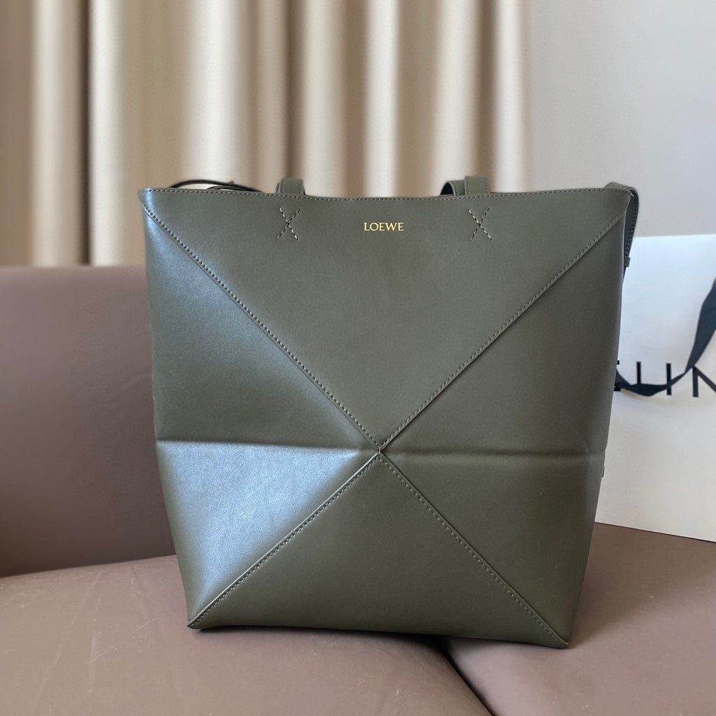 Loewe 32 Medium Puzzle Fold Tote in Dark Khaki Green Shiny Calfskin
