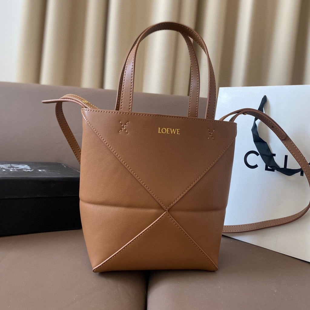 Loewe 21 Puzzle Fold Tote in Warm Desert Shiny Calfskin