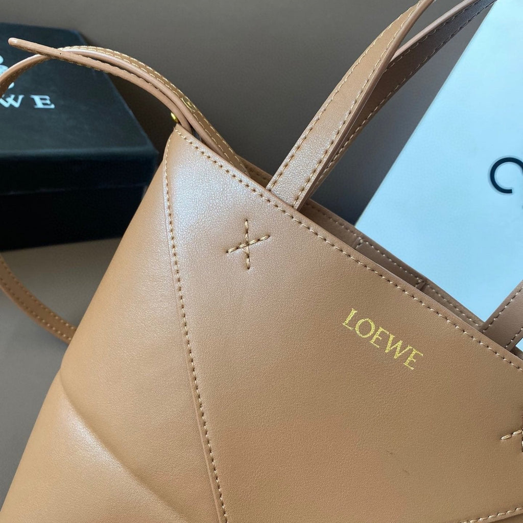 Loewe 21 Puzzle Fold Tote in Warm Desert Shiny Calfskin