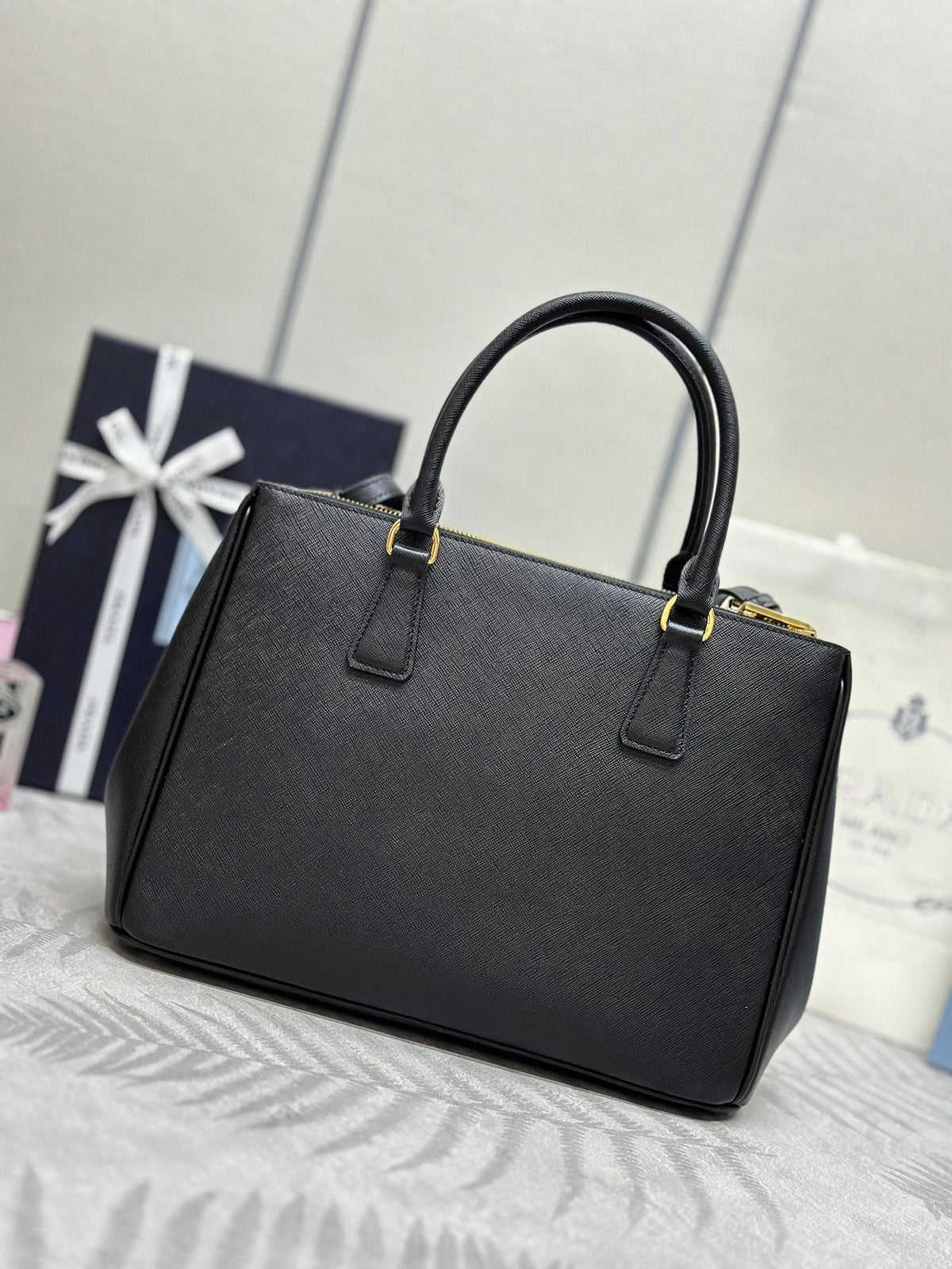 Prada 25S Galleria Large Bag 32 in Black Calfskin Gold Hardwre