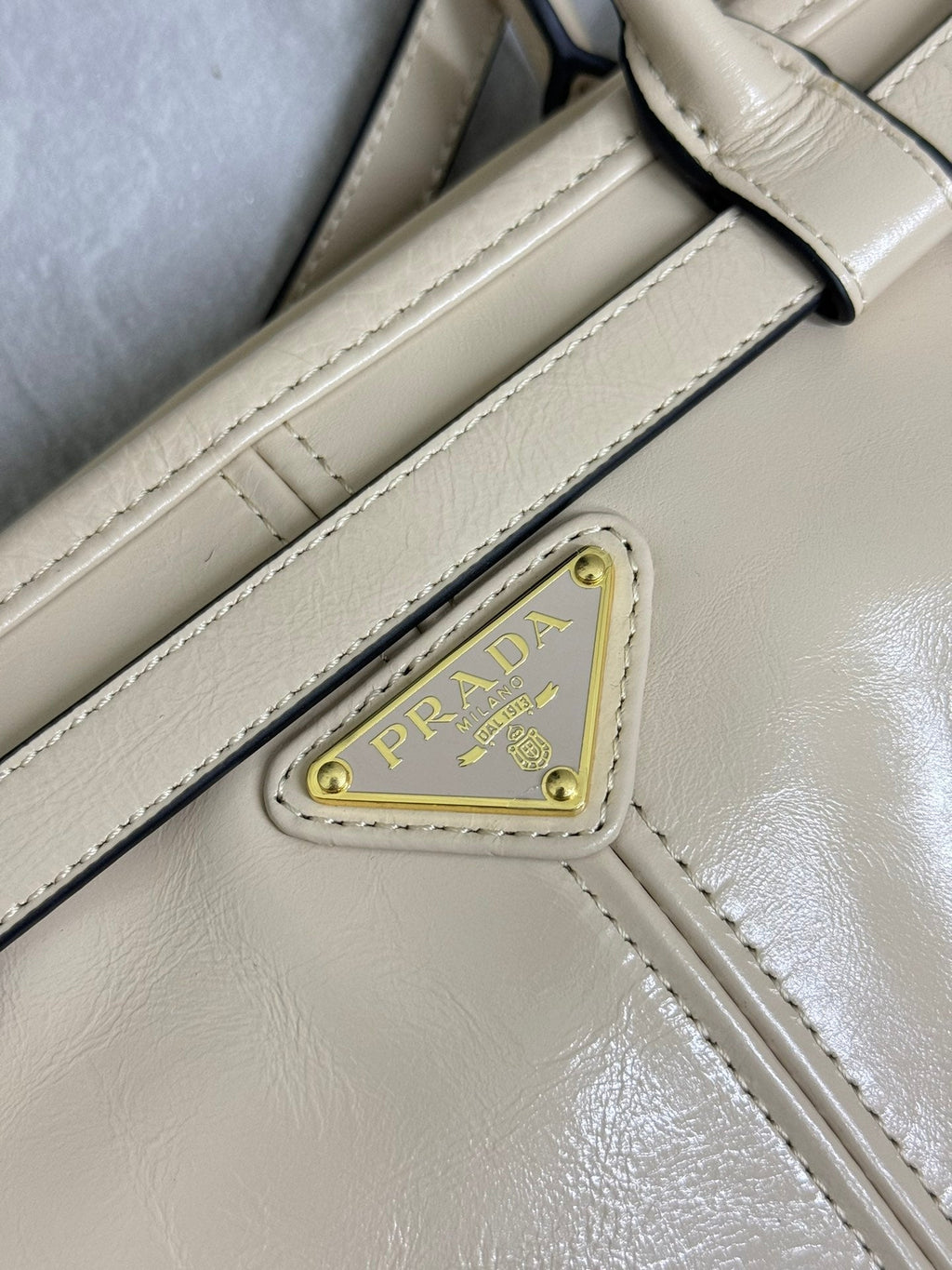 Prada 25S Bonnie Large Handbag 38 in Beige Calfskin Gold Hardwre