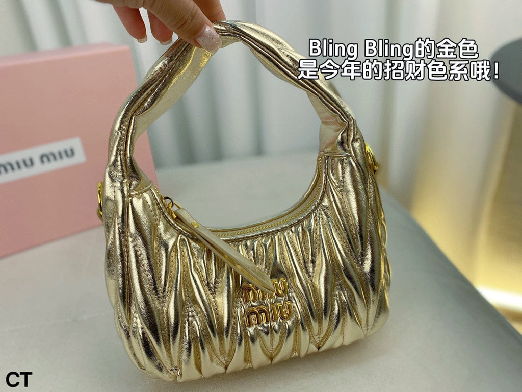 Wander 22 Bag in Golden Lambskin