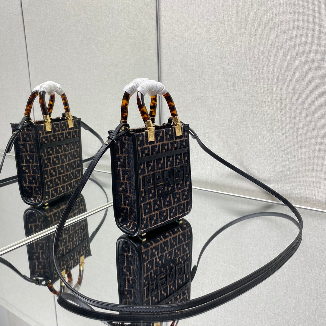 Fendi Mini Sunshine 18 in Brown Raffia and Black Wool Calfskin Trim Bag