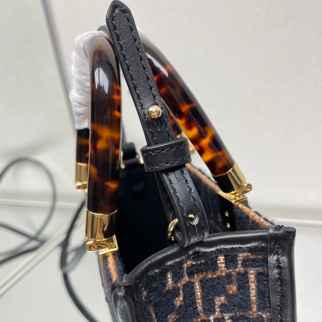 Fendi Mini Sunshine 18 in Brown Raffia and Black Wool Calfskin Trim Bag