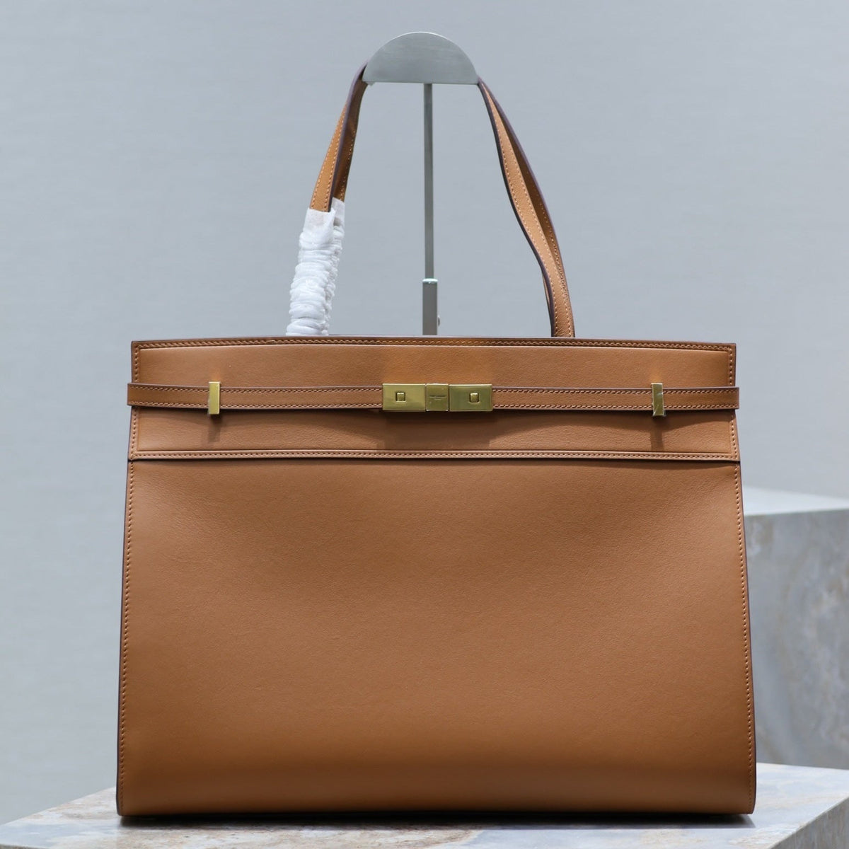Saint Laurent Manhattan Shopping Bag 40 in Tawny Brown Smooth Lambskin Gold Buckle