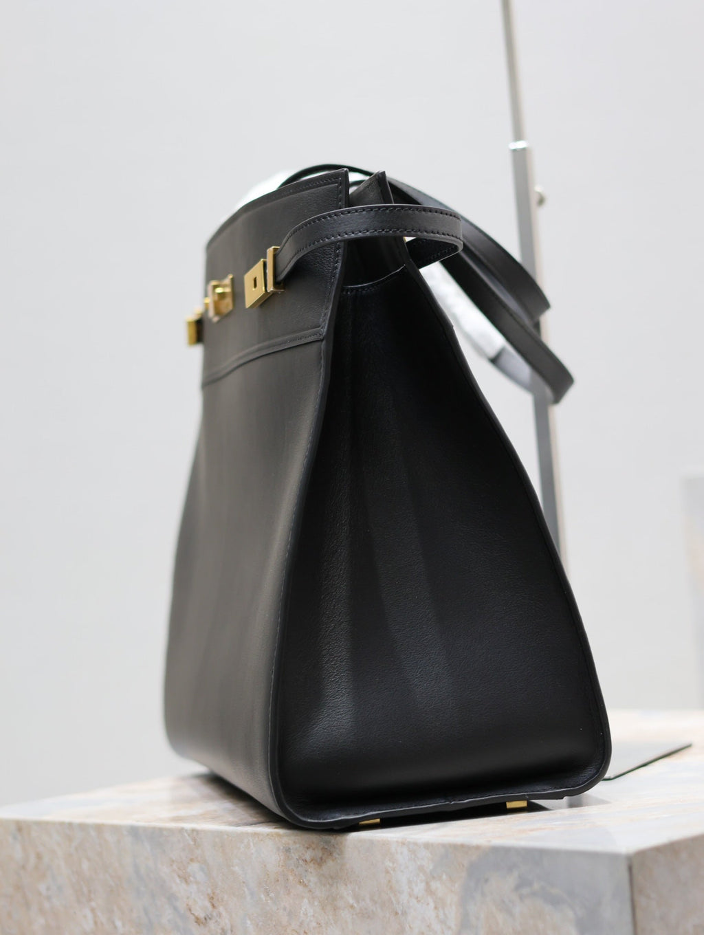 Saint Laurent Manhattan Shopping Bag 40 in Black Smooth Lambskin Gold Buckle