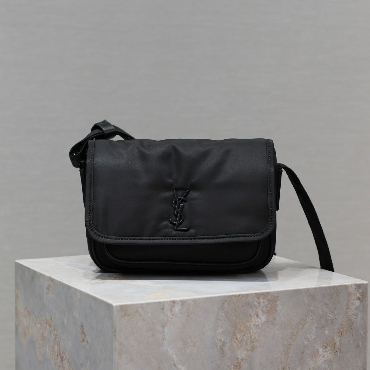 Saint Laurent Niki Baby 22 in Black Nylon Bag