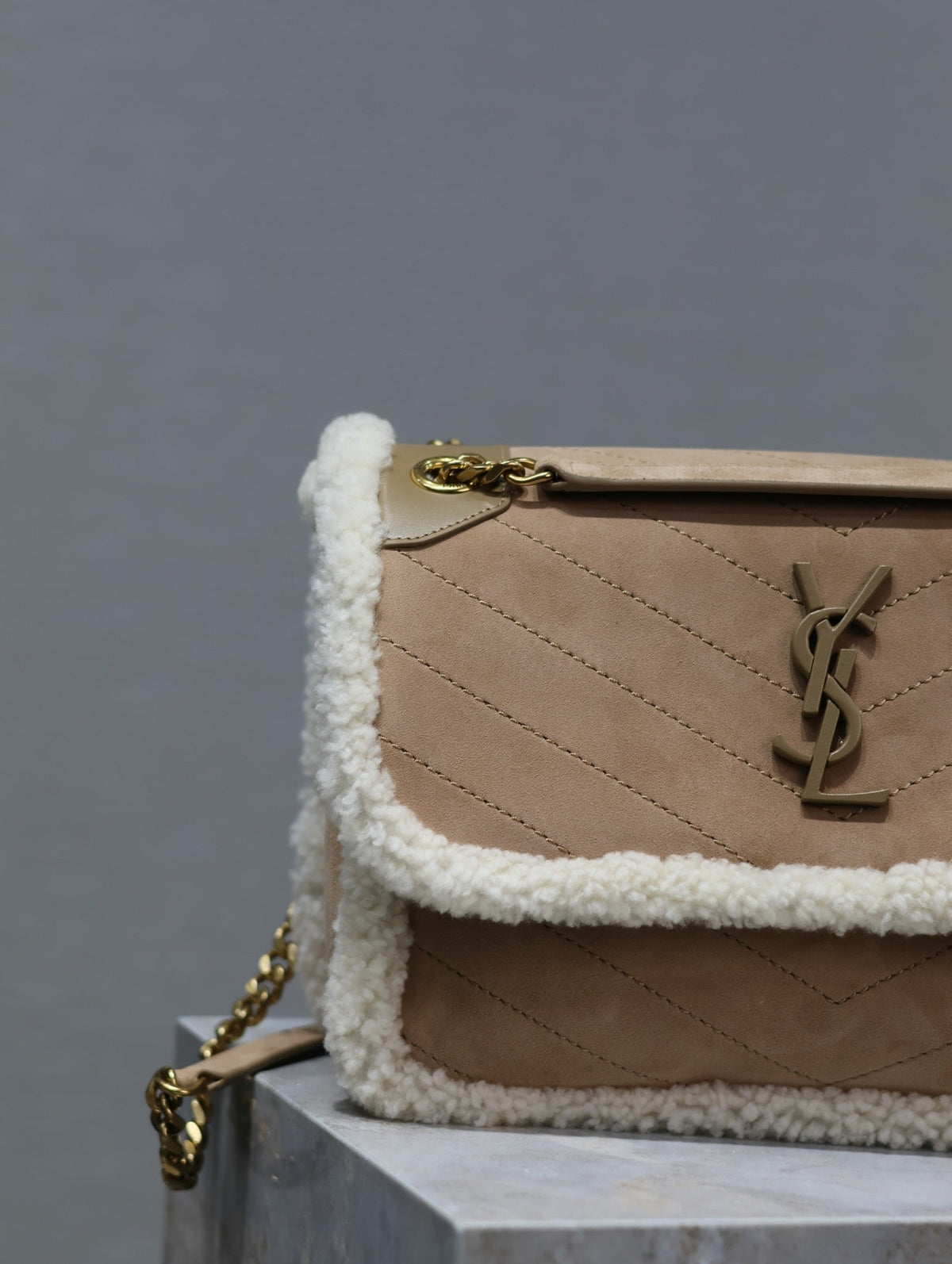 Saint Laurent Niki Medium 28 in Camel Suede and White Shearling Bag