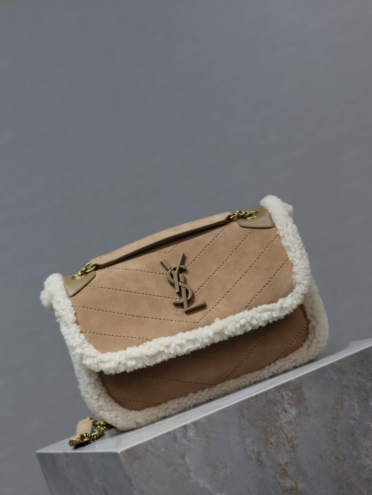 Saint Laurent Niki Small 22 in Camel Suede and White Shearling Bag