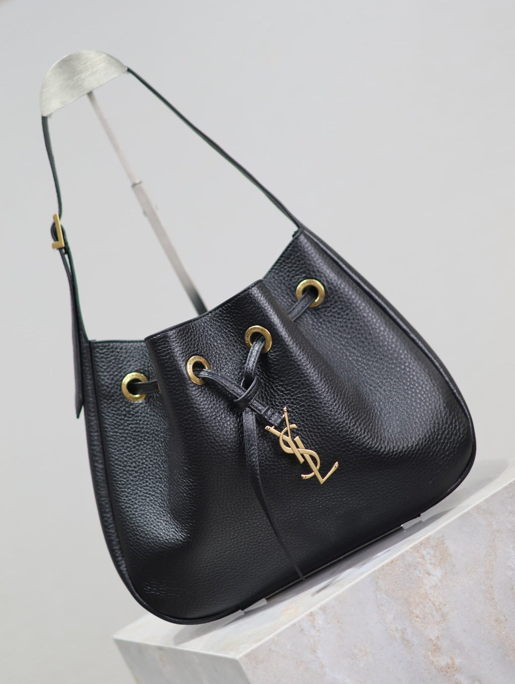 Saint Laurent Paris Vii Small Hobo 30 in Black Grained Leather Gold Hardware