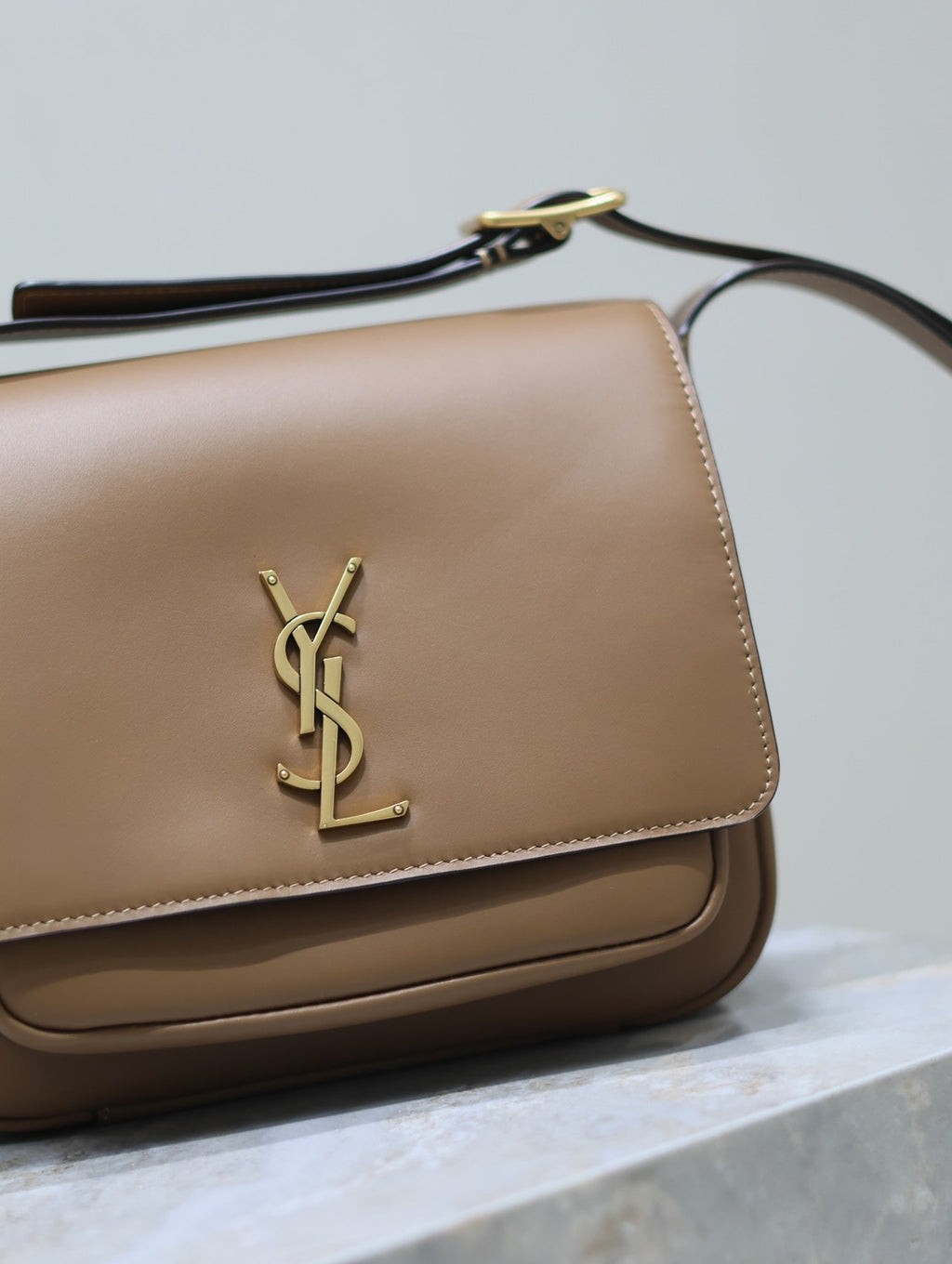 Saint Laurent 25S Niki Baby 22 in Brown Calfskin Gold Hardwre Bag