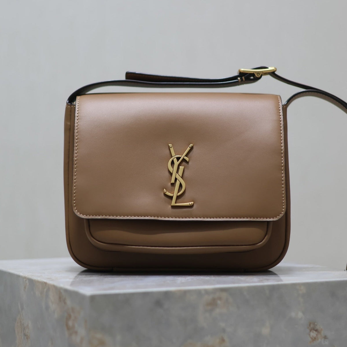 Saint Laurent 25S Niki Baby 22 in Brown Calfskin Gold Hardwre Bag
