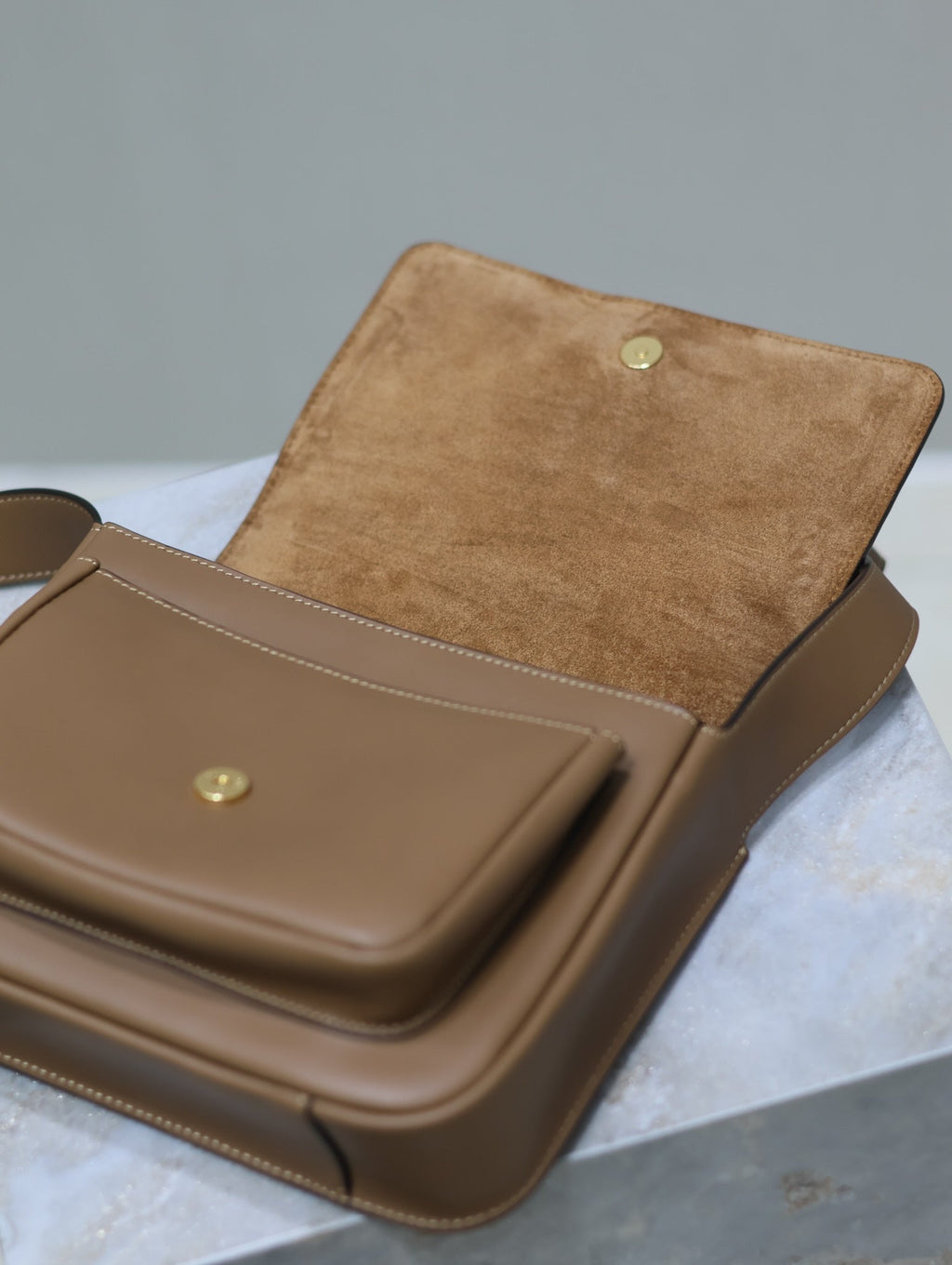 Saint Laurent 25S Niki Baby 22 in Brown Calfskin Gold Hardwre Bag