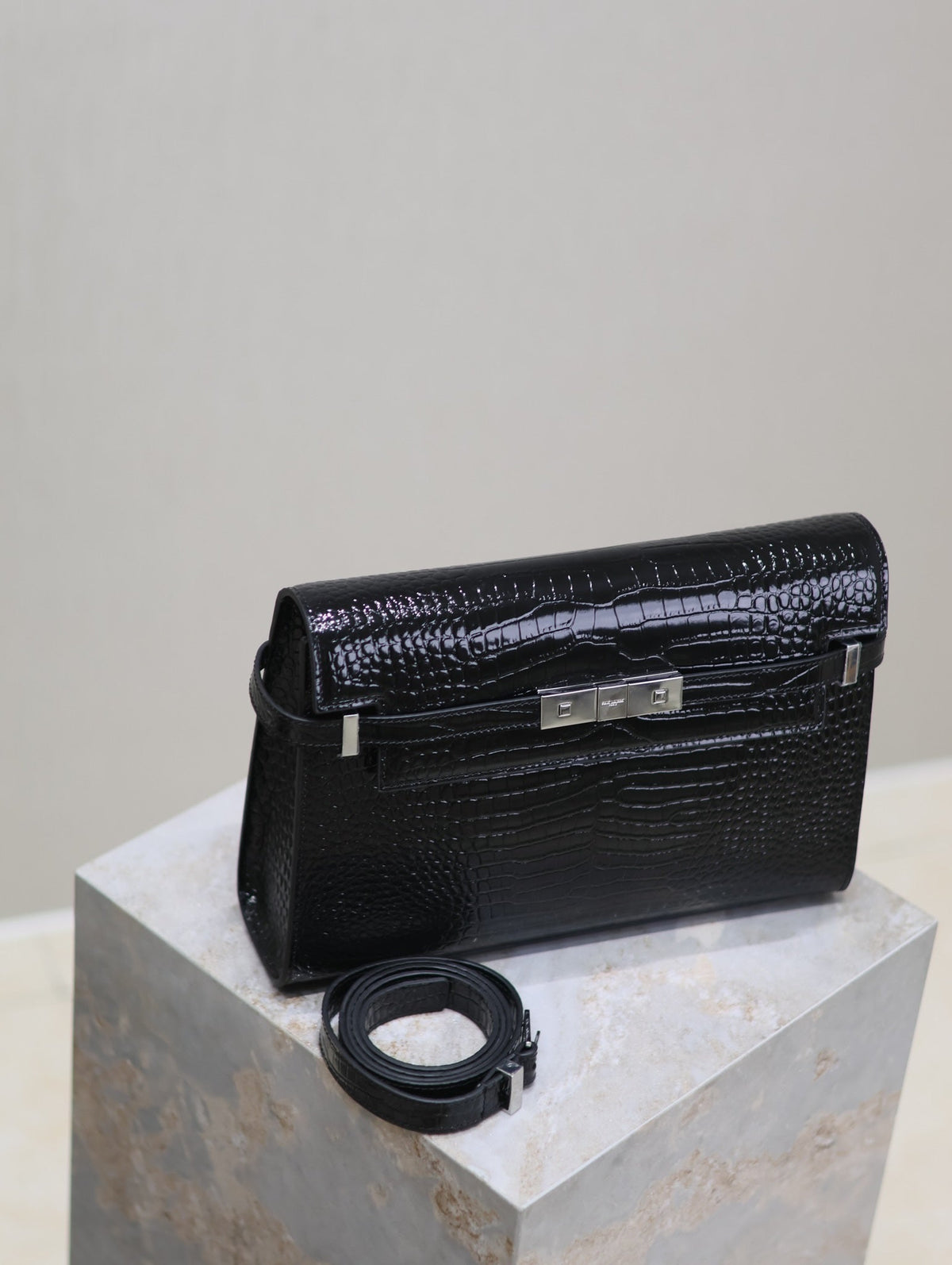 Saint Laurent Manhattan Medium 29 in Black Crocodile-Embossed Calfskin Silver Buckle Bag