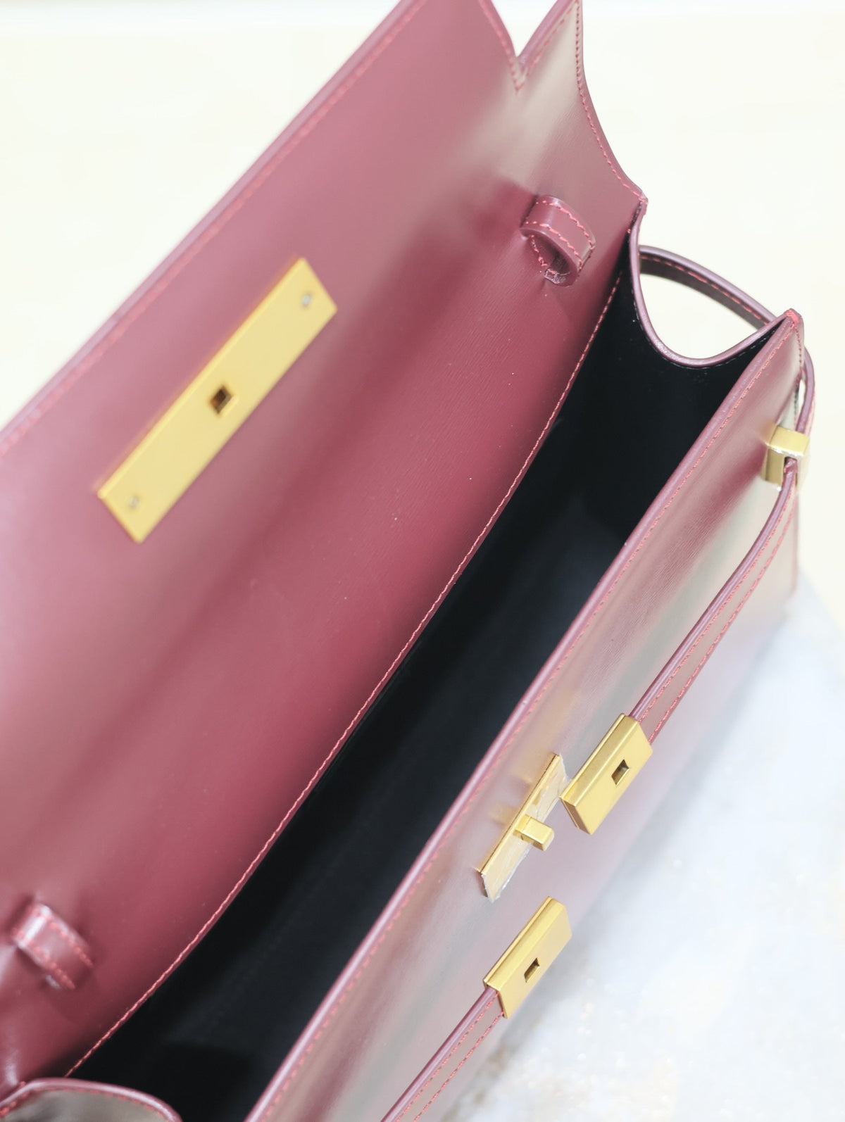 Saint Laurent Manhattan Medium 29 in Wine Red Smooth Calfskin Gold Buckle Bag