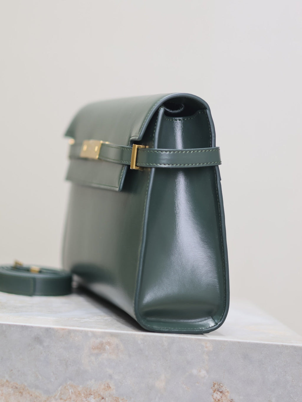 Saint Laurent Manhattan Medium 29 in Sacramento Green Smooth Calfskin Gold Buckle Bag