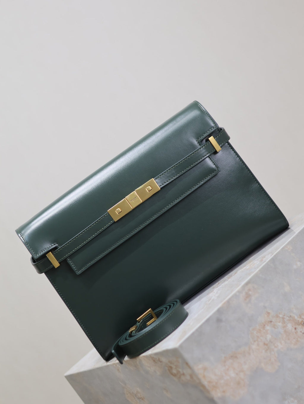 Saint Laurent Manhattan Medium 29 in Sacramento Green Smooth Calfskin Gold Buckle Bag