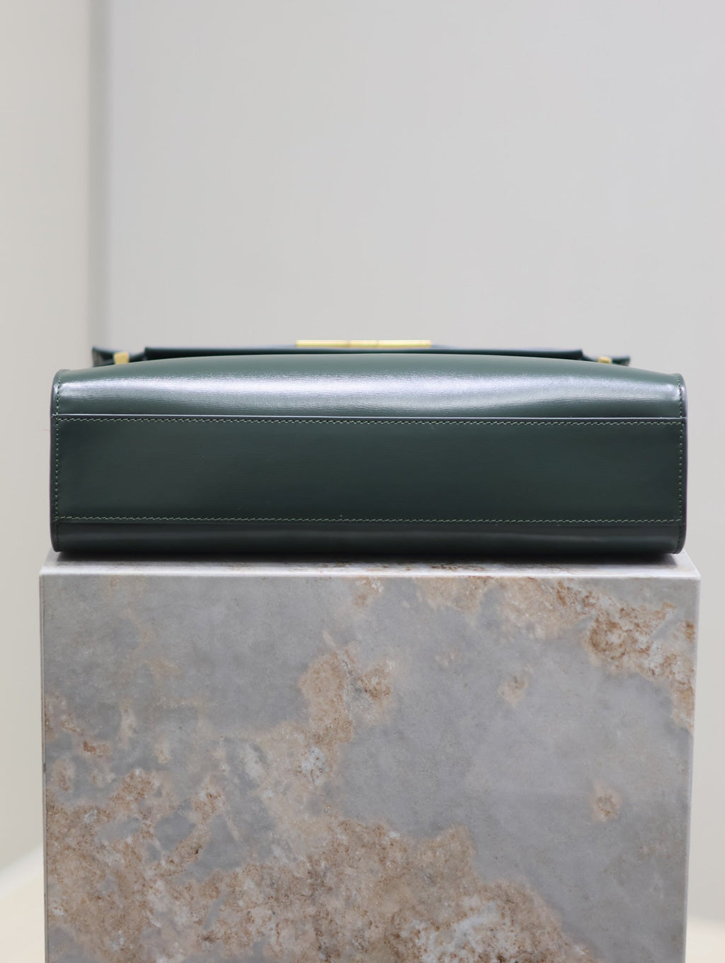 Saint Laurent Manhattan Medium 29 in Sacramento Green Smooth Calfskin Gold Buckle Bag