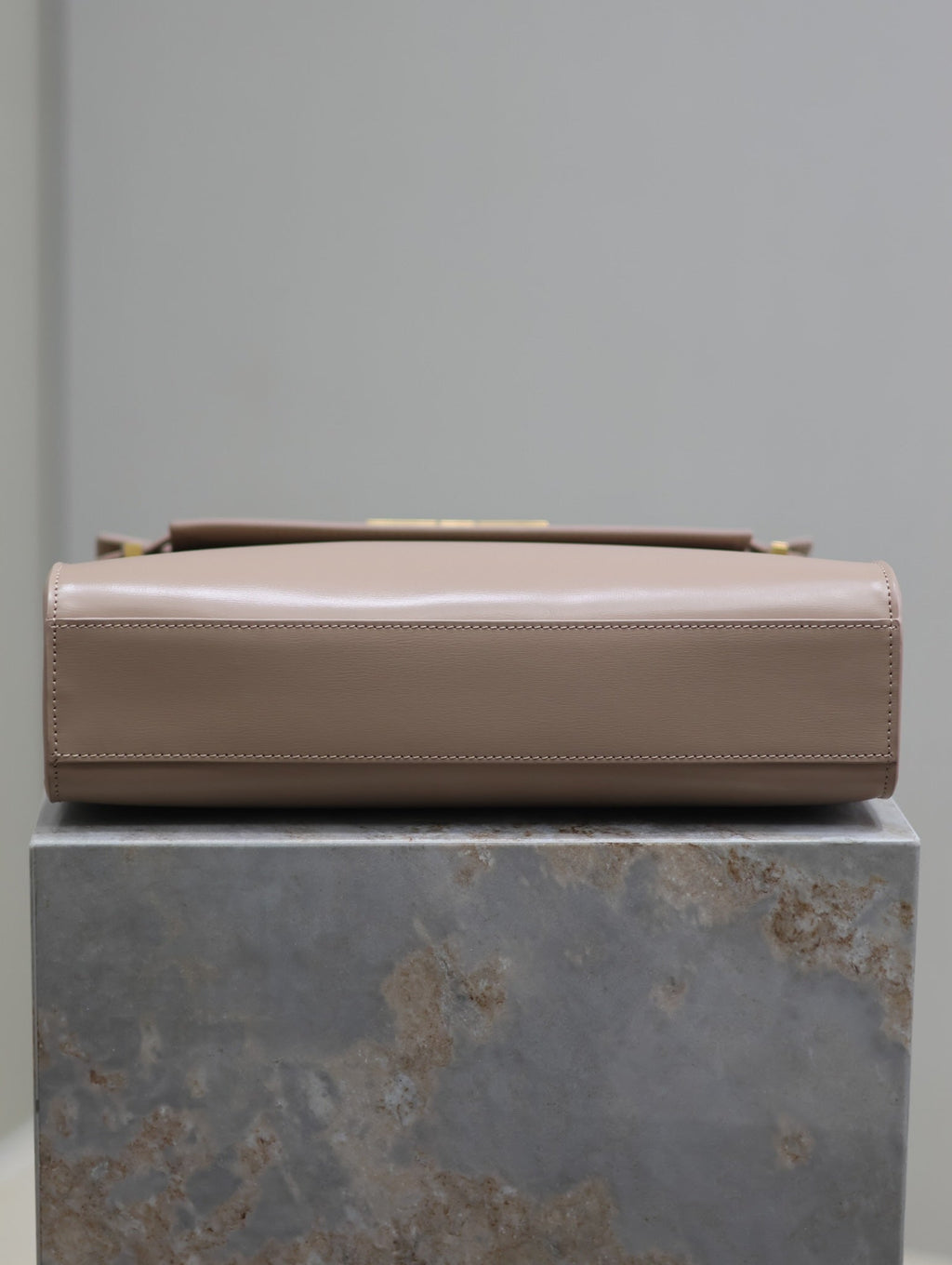 Saint Laurent Manhattan Medium 29 in Dark Beige Smooth Calfskin Gold Buckle Bag